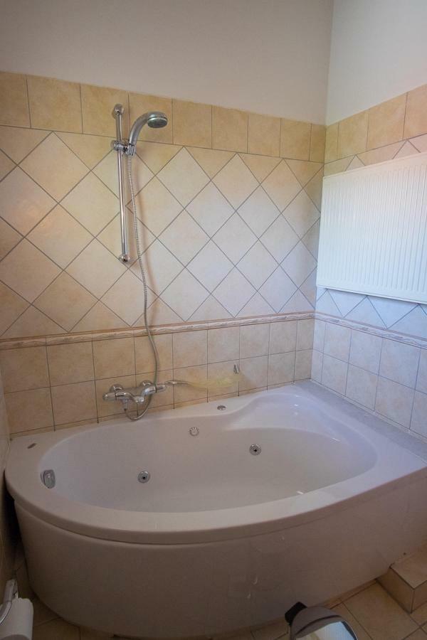 Paris Seaside Villa Pantokratoras  Ngoại thất bức ảnh
