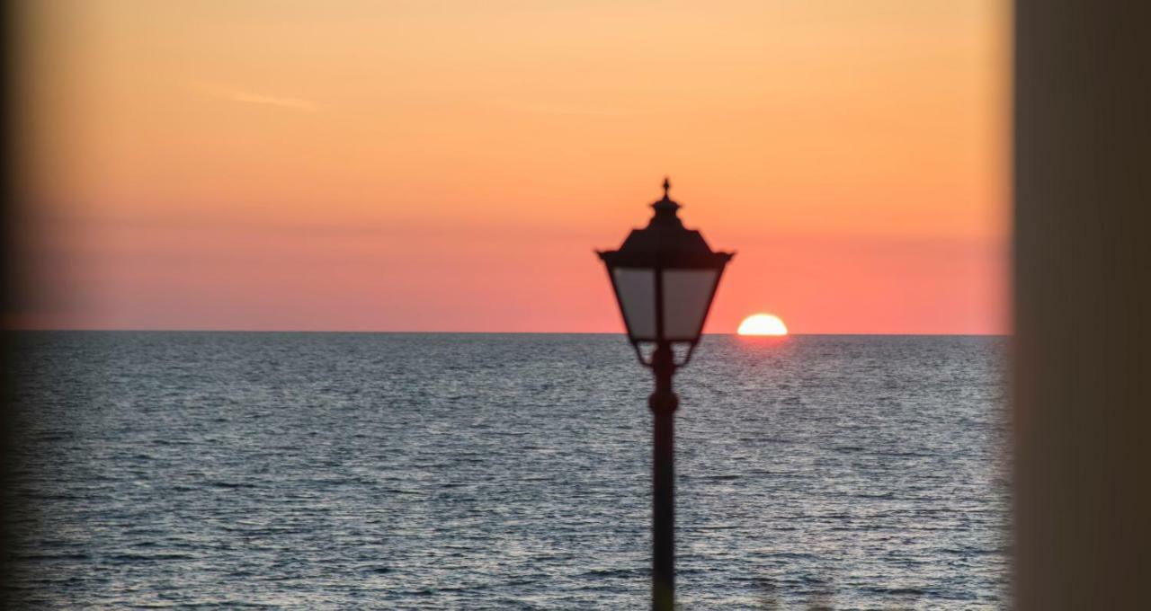 Paris Seaside Villa Pantokratoras  Ngoại thất bức ảnh